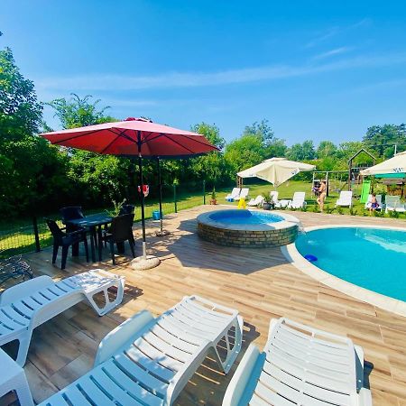 Villa Larus Palić Esterno foto